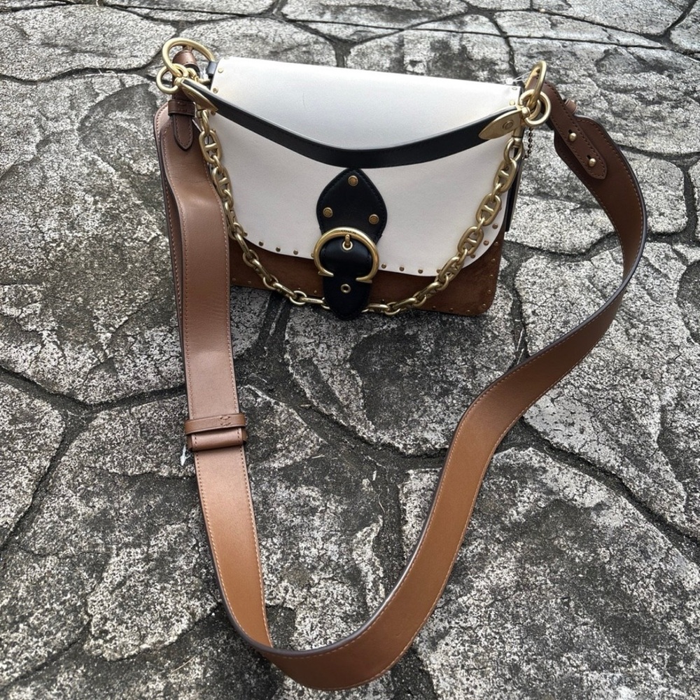 Coach Beat Shoulder Bag in Colorblock With Rivets Brass/Vintage Khaki Multi
